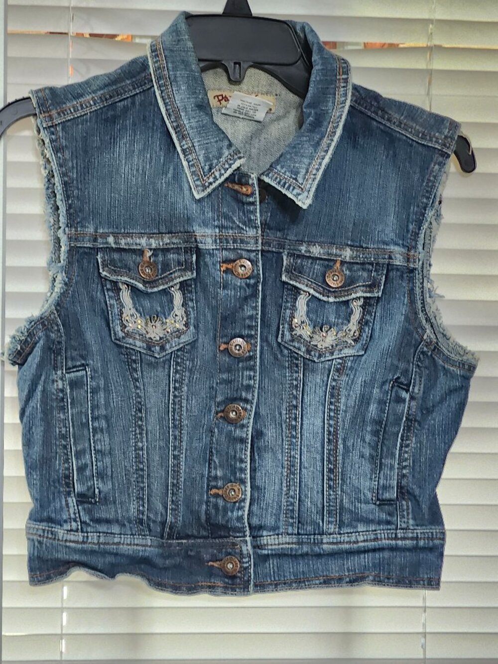 Paris Blues womans junior L denim frayed vest size junior L